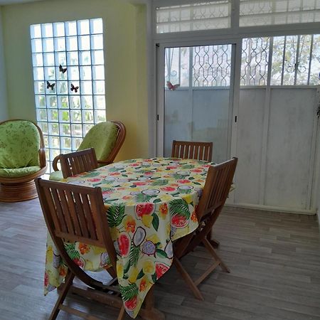 Les Manguiers Appartement Sainte-Anne  Buitenkant foto